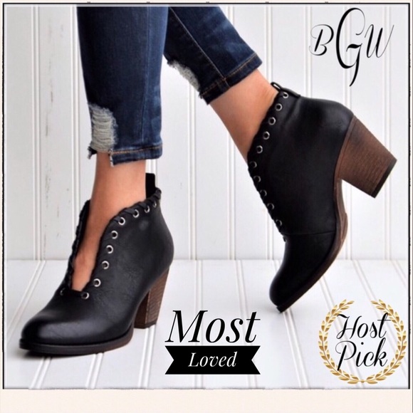 Boutique with Grace Shoes - 🍂🆕🎉HP🎉5⭐️Best Seller Eyelet Bootie